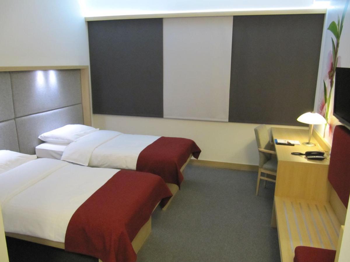 Rebro Hotel 3*